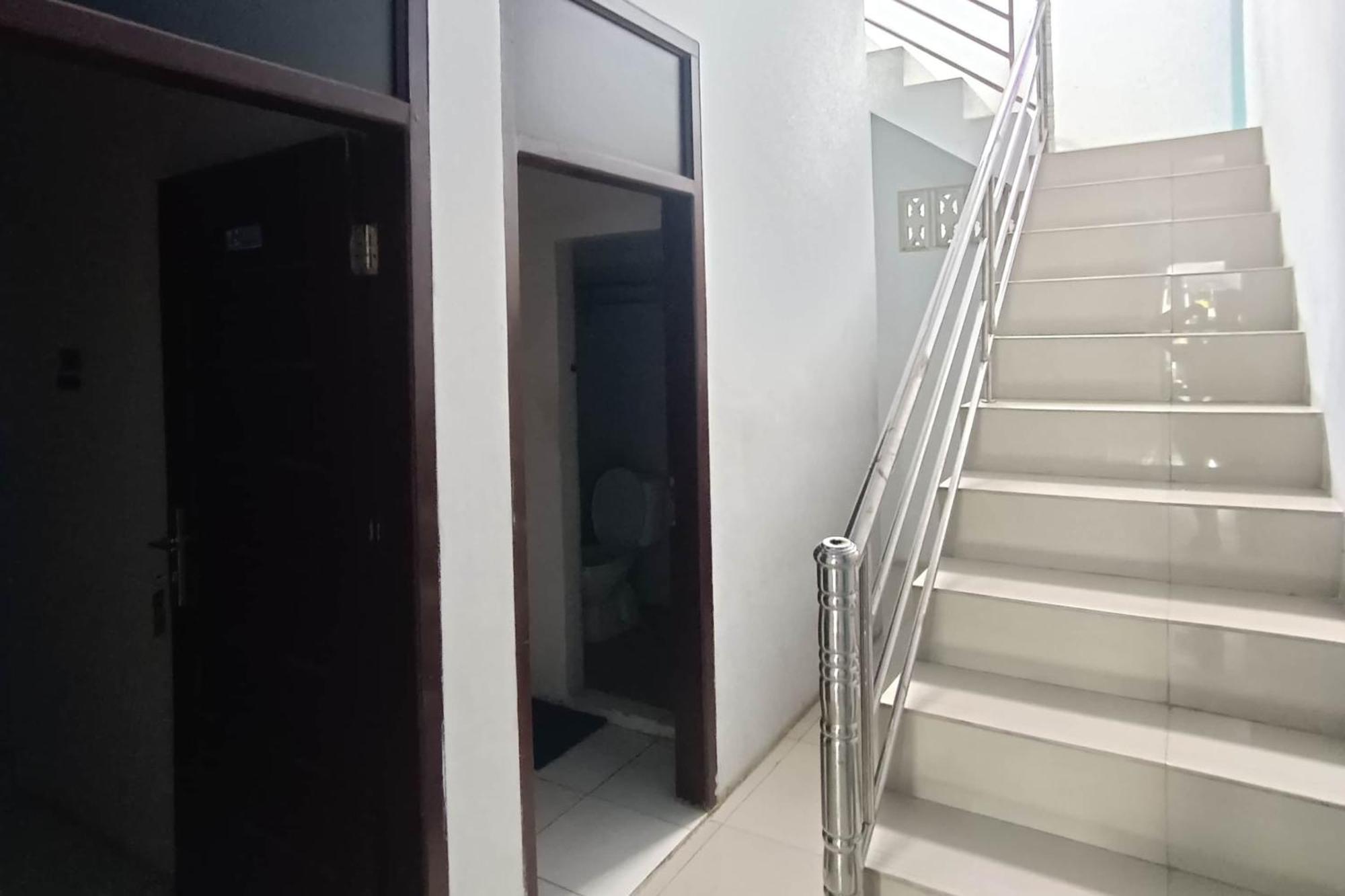 Oyo 92207 Hotel Koperasi บันดาอาเจะห์ ภายนอก รูปภาพ